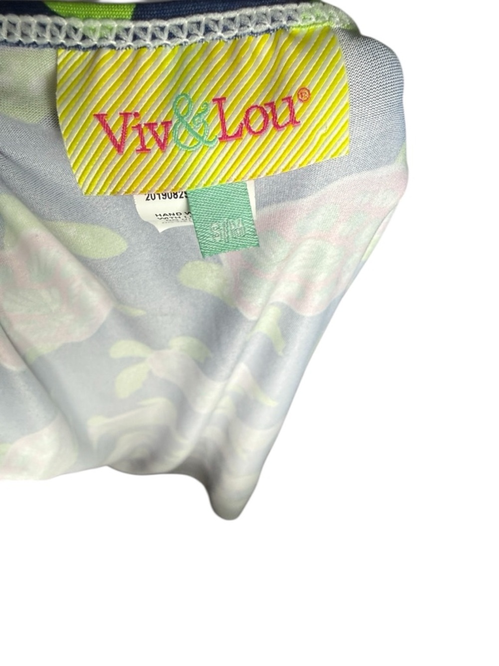 Viv & Lou Navy V-Neck Tunic with Pink Turtles Bay Small - Picture 4 of 7